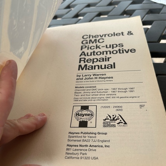 Chevrolet & GMC Pickups 1967 Thru 1987 Haynes Automatic Repair Manual # 24064 - Picture 12 of 13